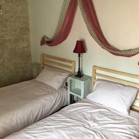 Nyaraló Le Au Coin Des Abeilles La Caillère